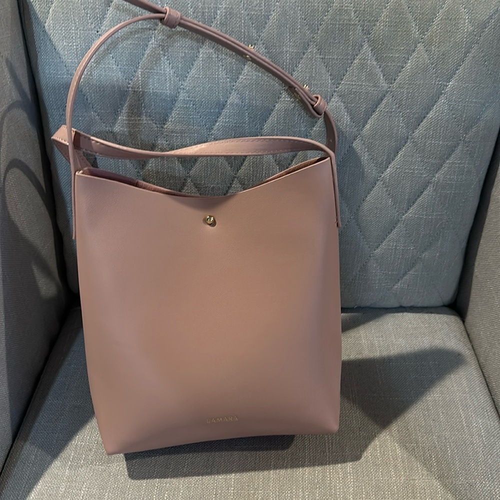 Cute light pink bucket bag